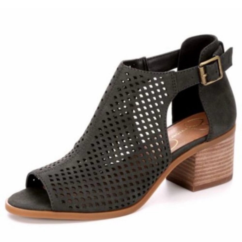Jessica Simpson Barri Perforated
Sandal Black 9.5